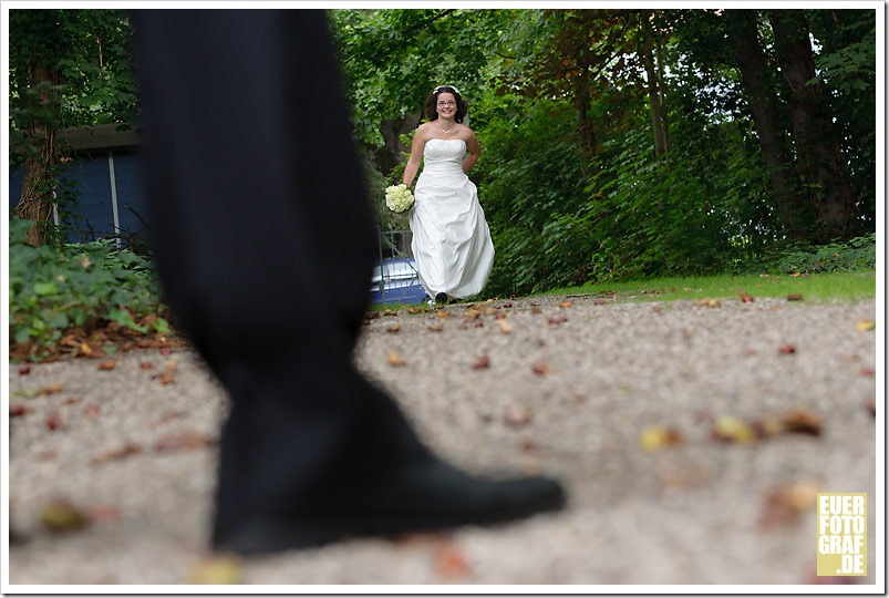 landhotel voshoevel schermbeck hochzeit fotograf 02 thumb Der Schacht im Garten | Hochzeit Landhotel Vosh&ouml;vel, Schermbeck