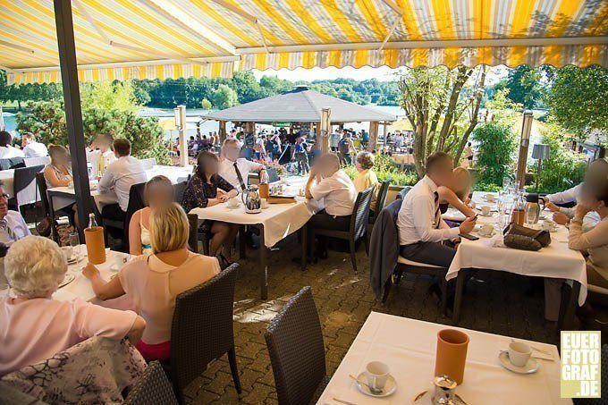 Hochzeit im Land´s End Wasserski Restaurant in Langenfeld. Hochzeitsfotos von Euerfotograf.de