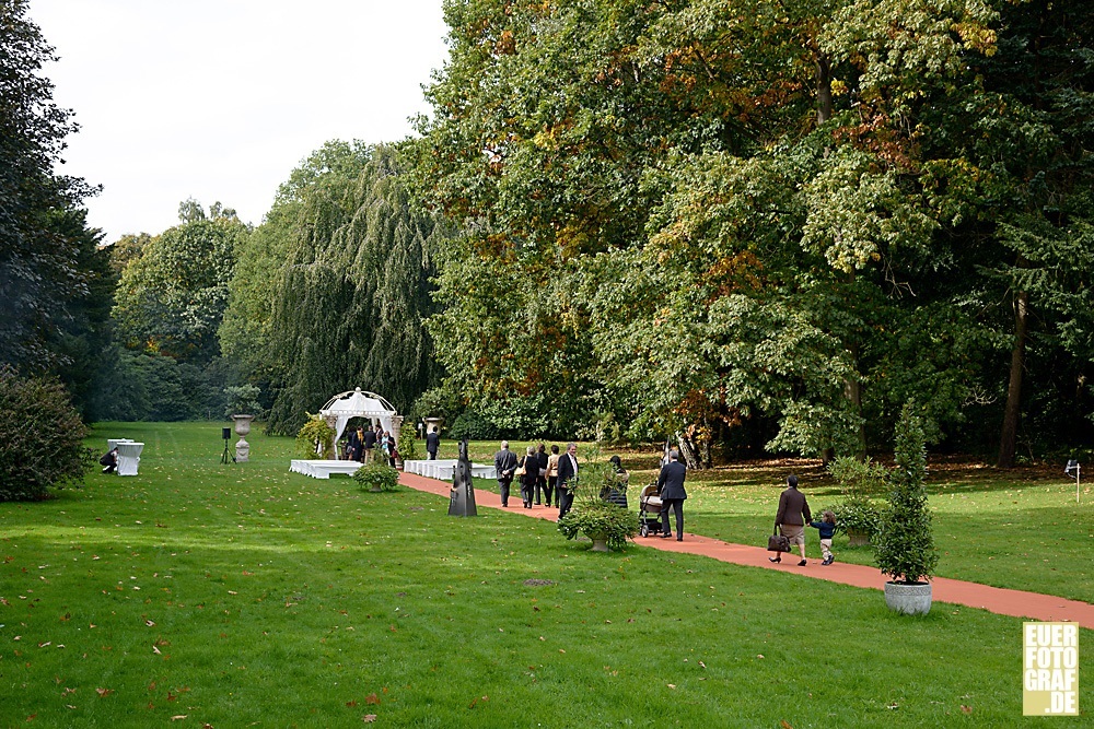 Residenz Uhlenhorst Mühlheim Trauung aussen Freiluft Foto